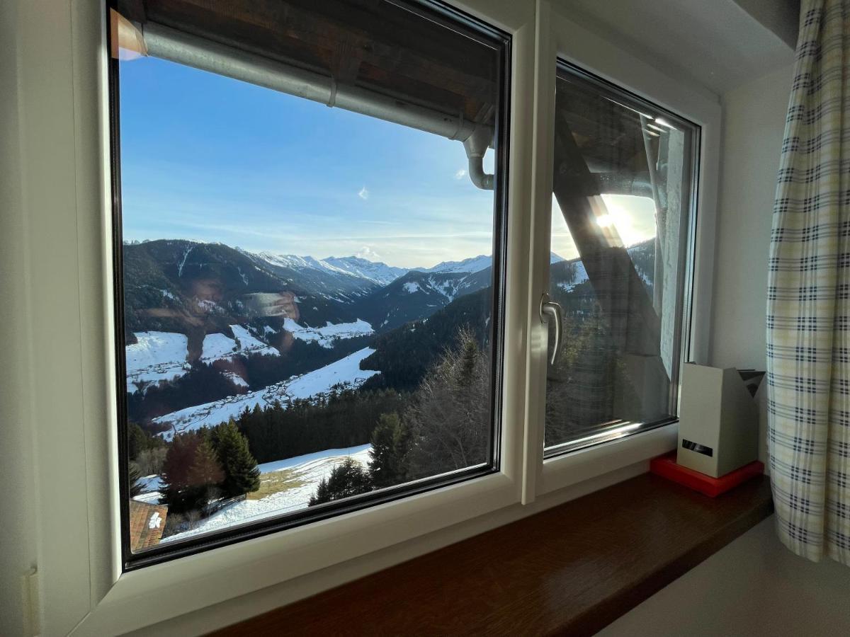 Koflers Ferienwohnungen Oberperfuss Exteriör bild