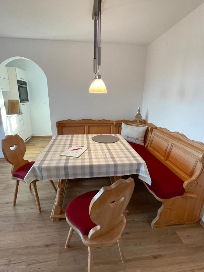 Koflers Ferienwohnungen Oberperfuss Exteriör bild