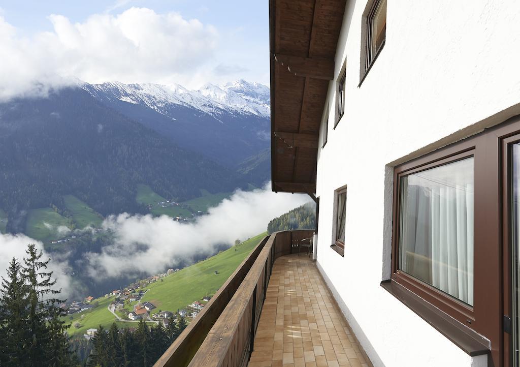 Koflers Ferienwohnungen Oberperfuss Rum bild